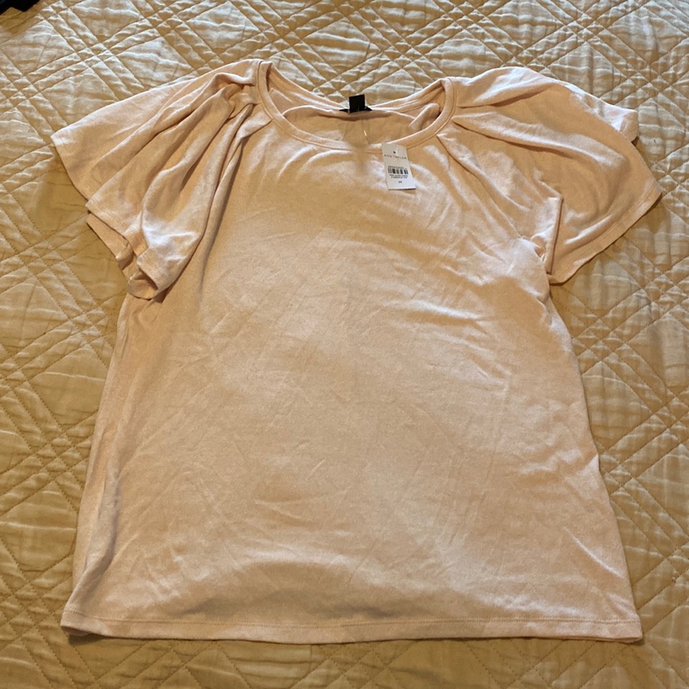 NWT Ann Taylor flutter sleeve pink top